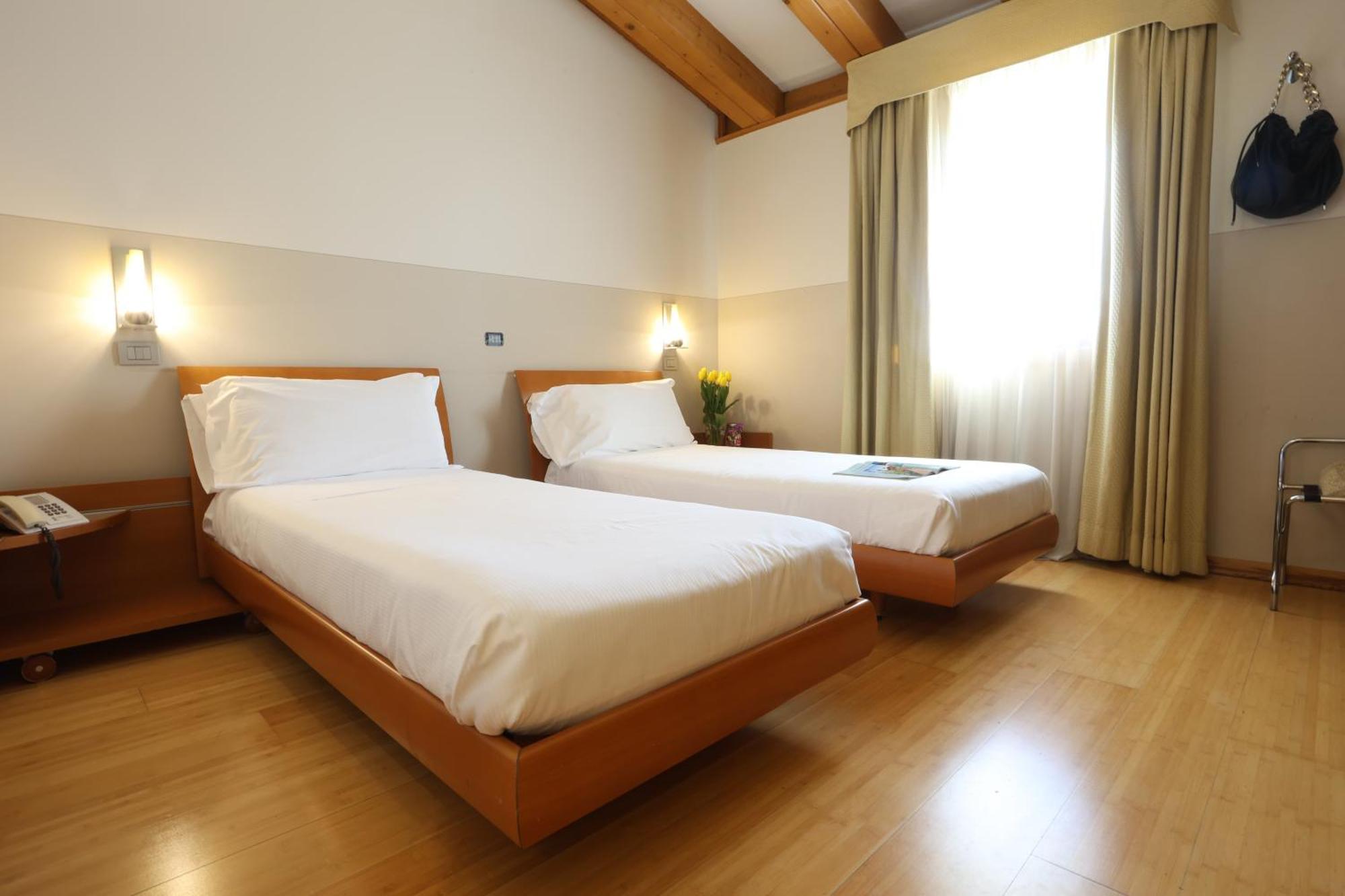 Hotel Della Torre 1850 폰테 산 마르코 외부 사진