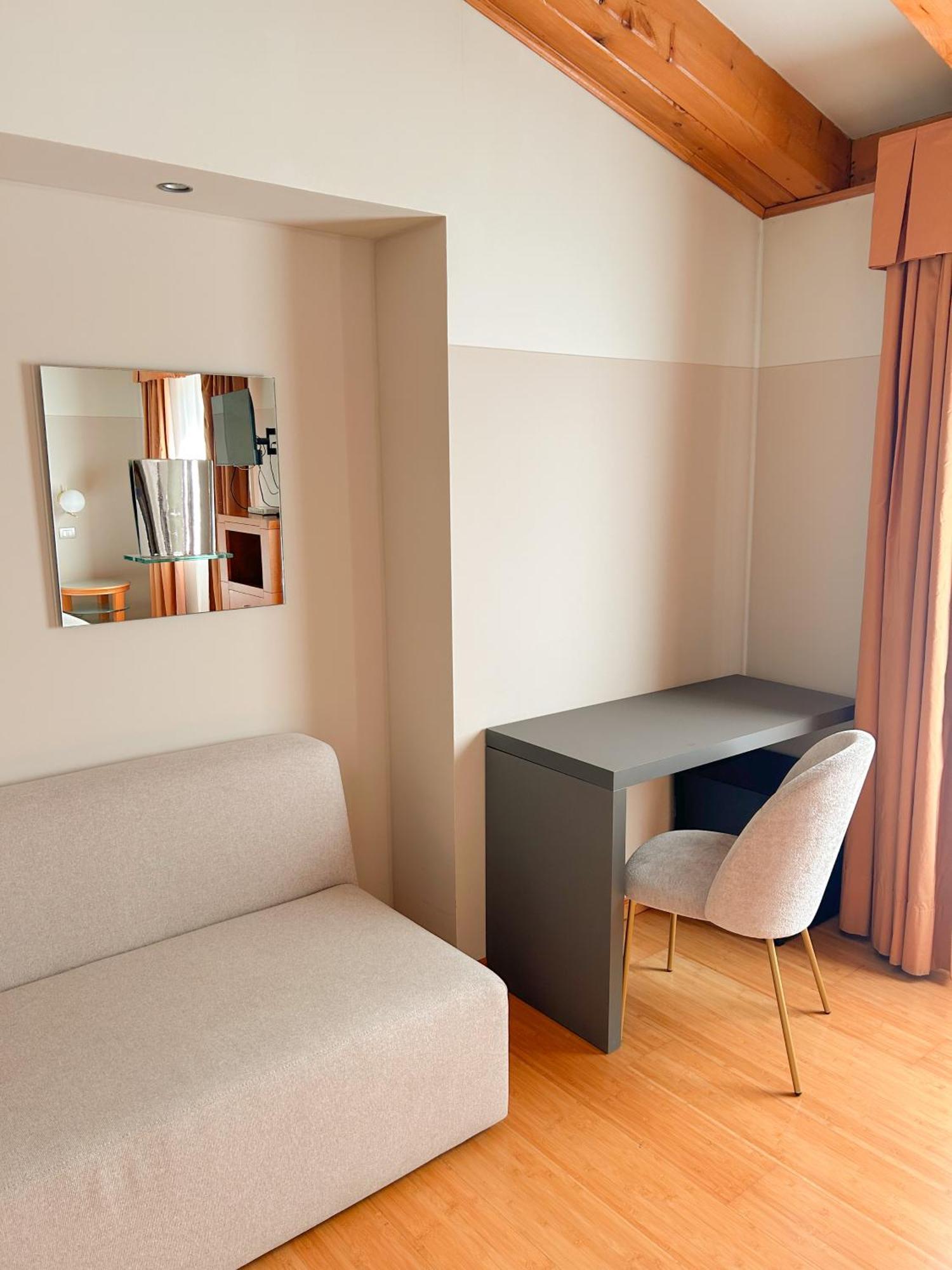 Hotel Della Torre 1850 폰테 산 마르코 외부 사진